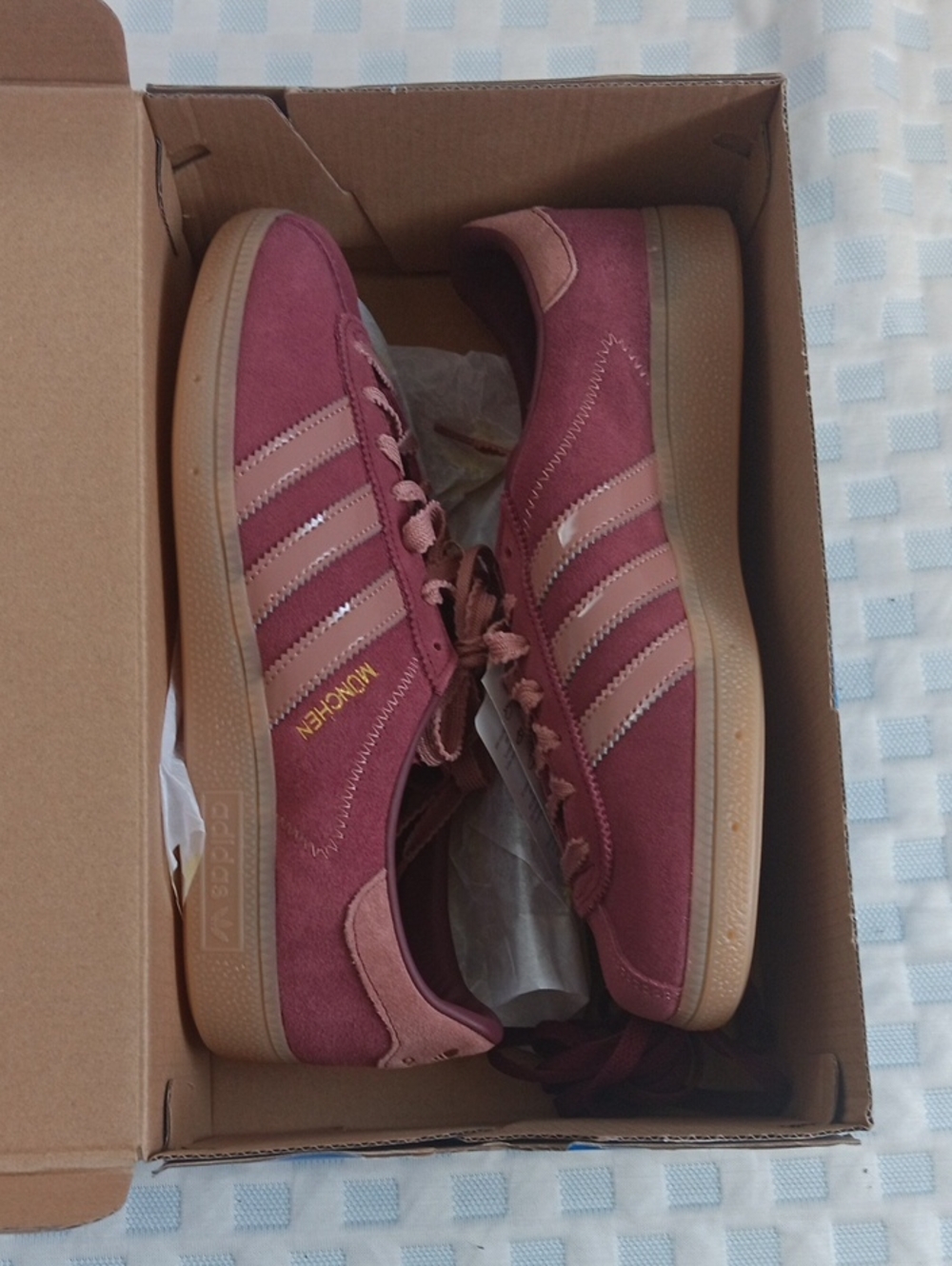 adidas Women’s Gazelle Suede Sneakers - Burgundy/Pink